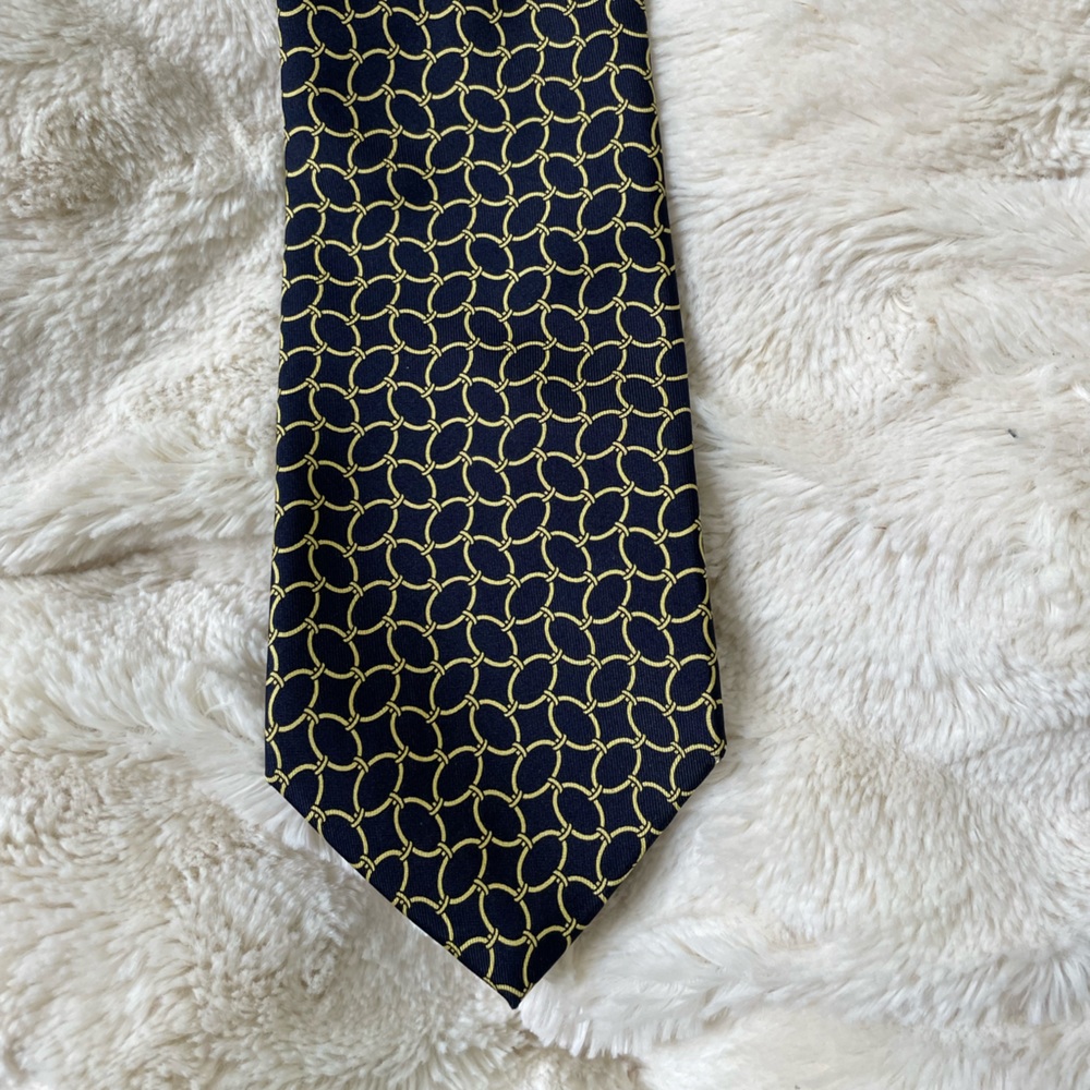 Harrods of London Silk Neck Tie Navy Blue w/ Gold Link Rings